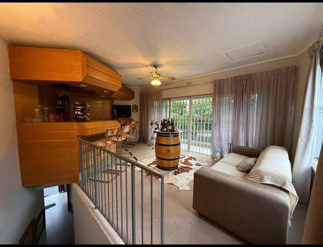 4 BEDROOM HOUSE FOR SALE IN THREE RIVERS EAST